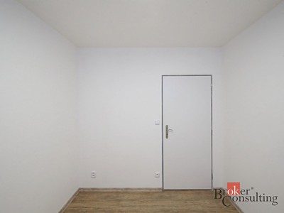 Pronájem bytu 3+kk 39 m² — photo 4