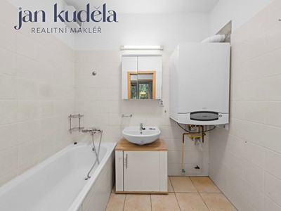 Pronájem bytu 2+kk 49 m² — photo 3