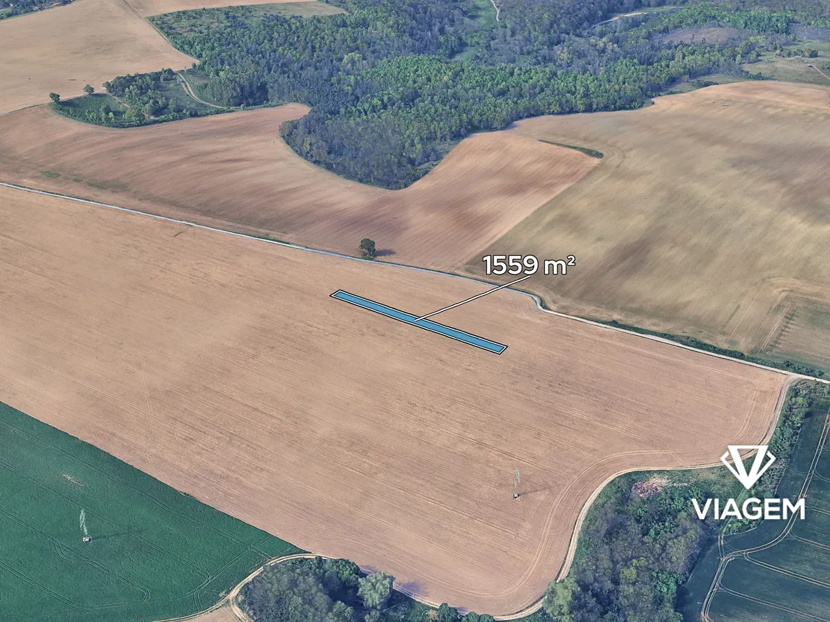 Prodej podílu 1/2 pole 779 m²