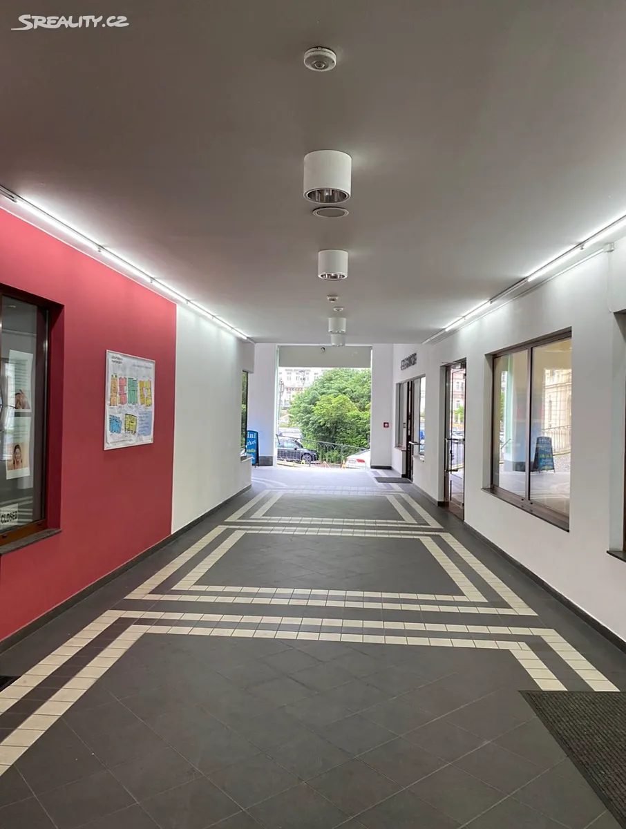 Pronájem obchodního prostoru 30 m² – pohled 6