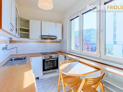 Pronájem bytu 2+1 52 m² (Jednopodlažní)