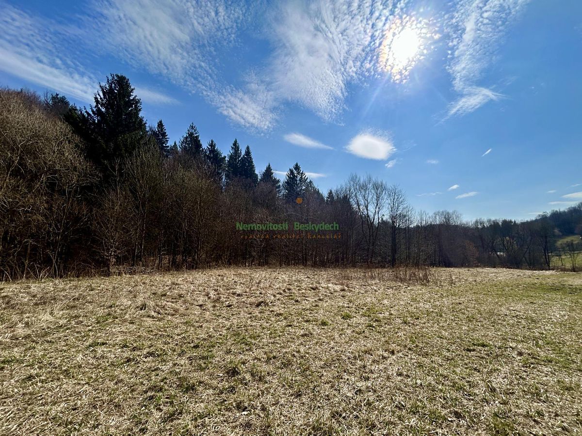 Prodej stavebního pozemku 900 m²
