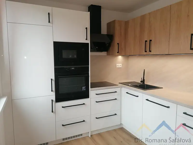 Prodej bytu 1+1 34 m², Bruntál – náhled fotky 1