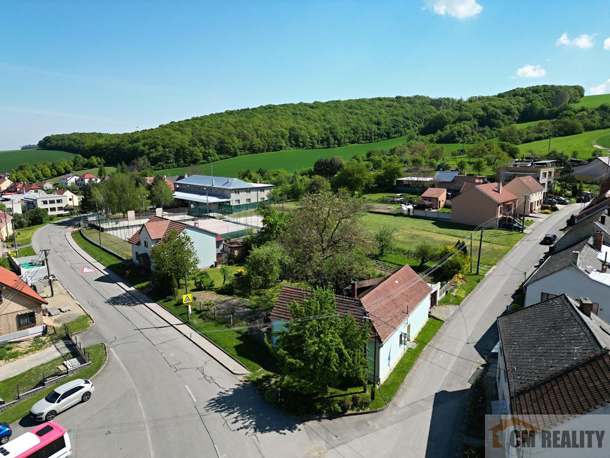 Prodej rodinného domu 46 m², pozemek 780 m² – fotografie 2