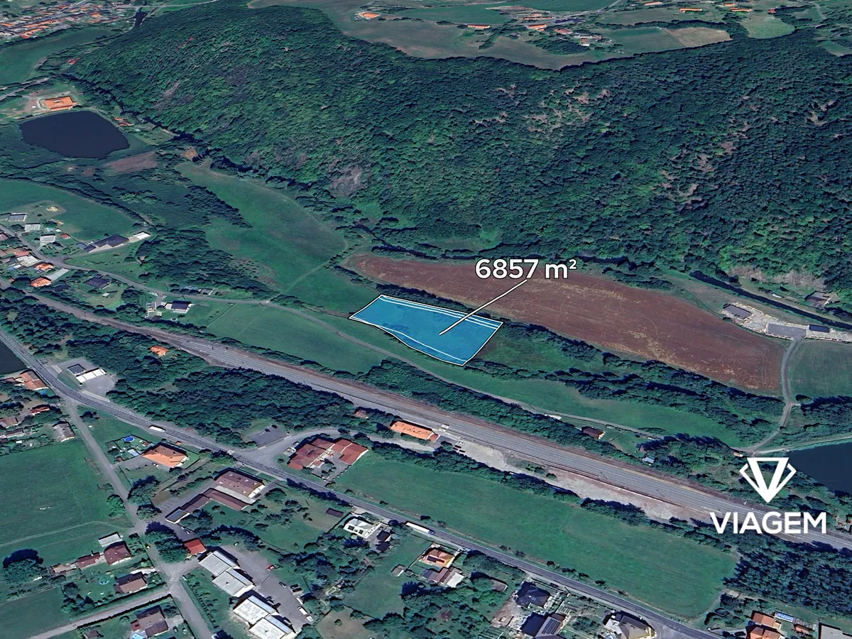 Prodej pole 6857 m²