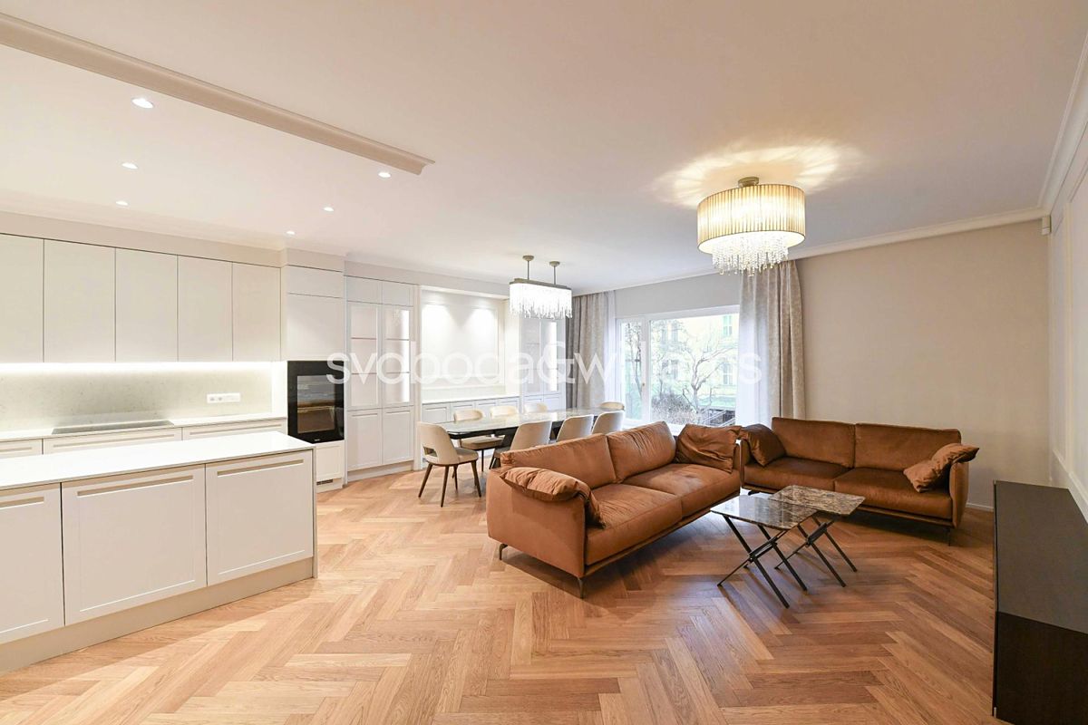 Prodej bytu 4+kk 131 m²