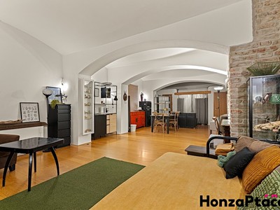 Prodej komerční nemovitosti 66 m² — photo 5