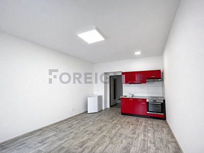 Pronájem bytu 1+kk 32 m²