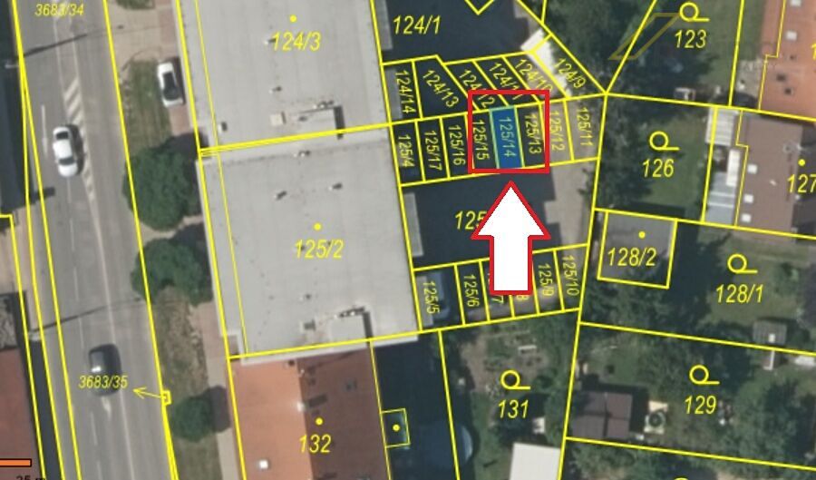 Pronájem garážového stání 13 m² – fotografie 3