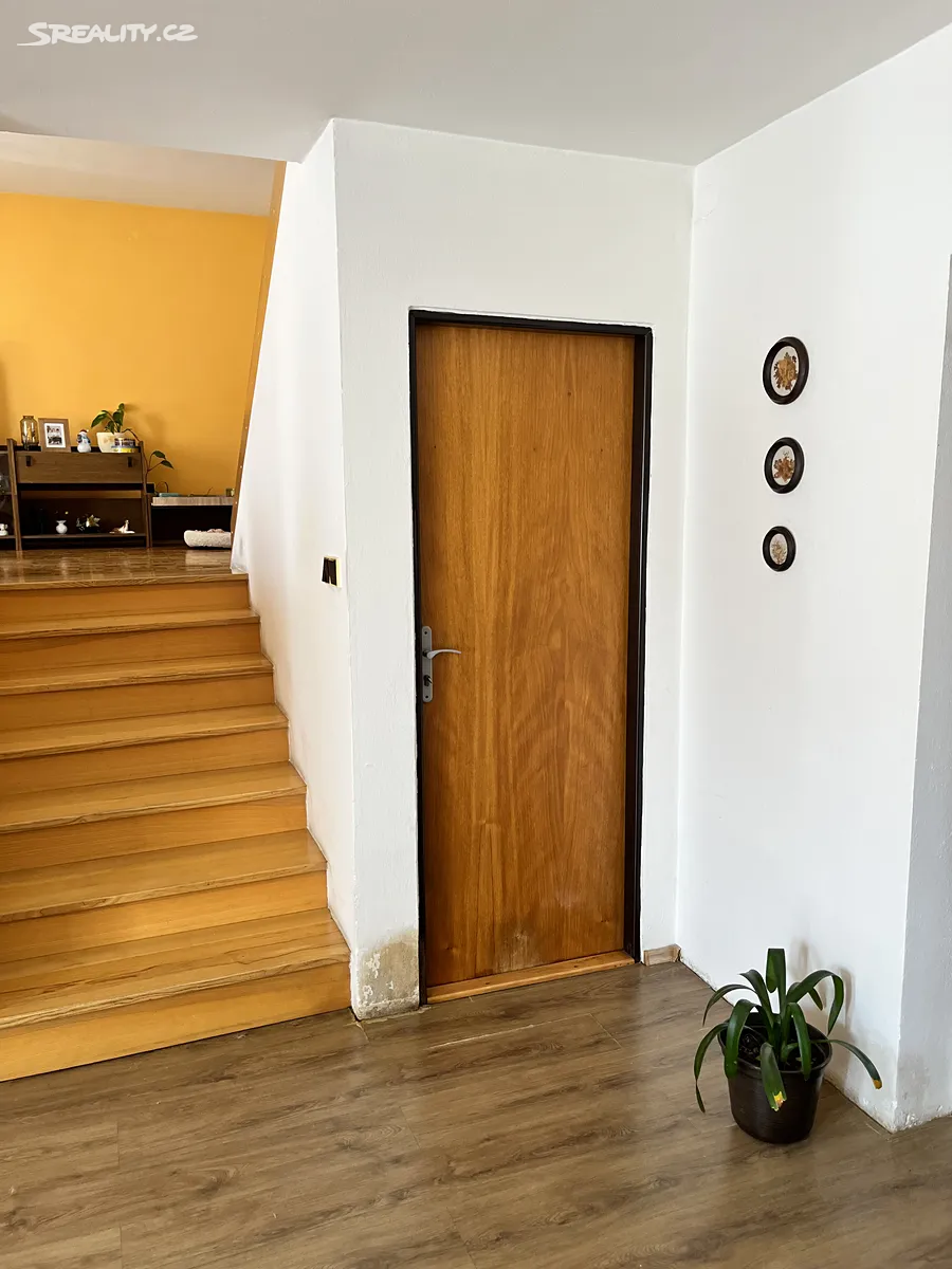 Prodej rodinného domu 158 m², pozemek 514 m² - View 2