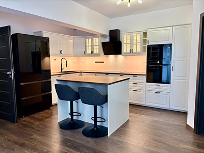 Pronájem bytu 3+kk 85 m² (Jednopodlažní)