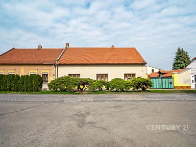 Dobropolská, Kouřim