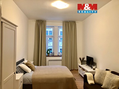 Pronájem bytu 1+1 34 m²