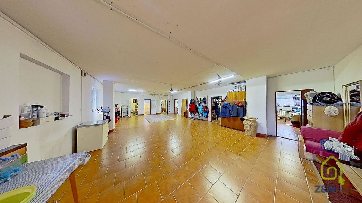 Prodej kanceláře 556 m²