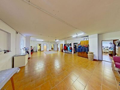 Prodej kanceláře 556 m²