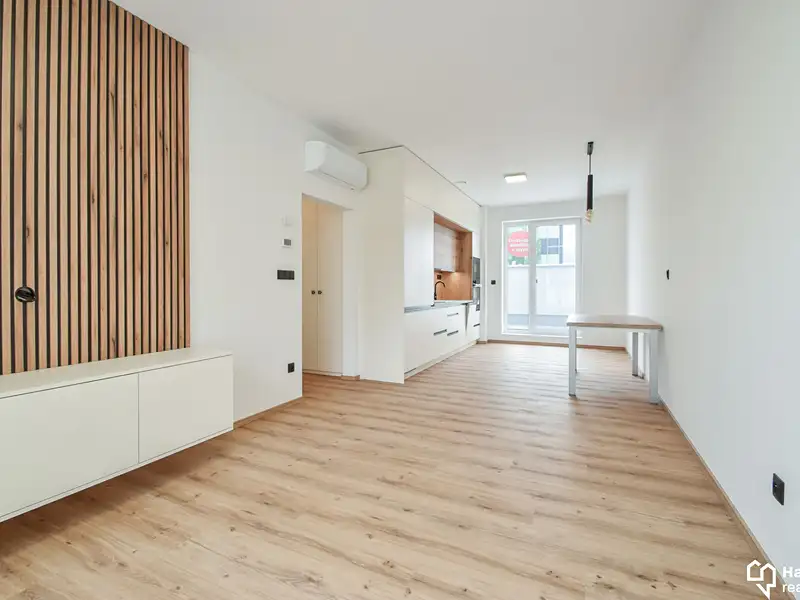 Pronájem bytu 2+kk 54 m², Olomouc – náhled fotky 1