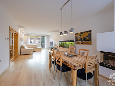 Будинок на продаж, 240 м² (3 з 25)