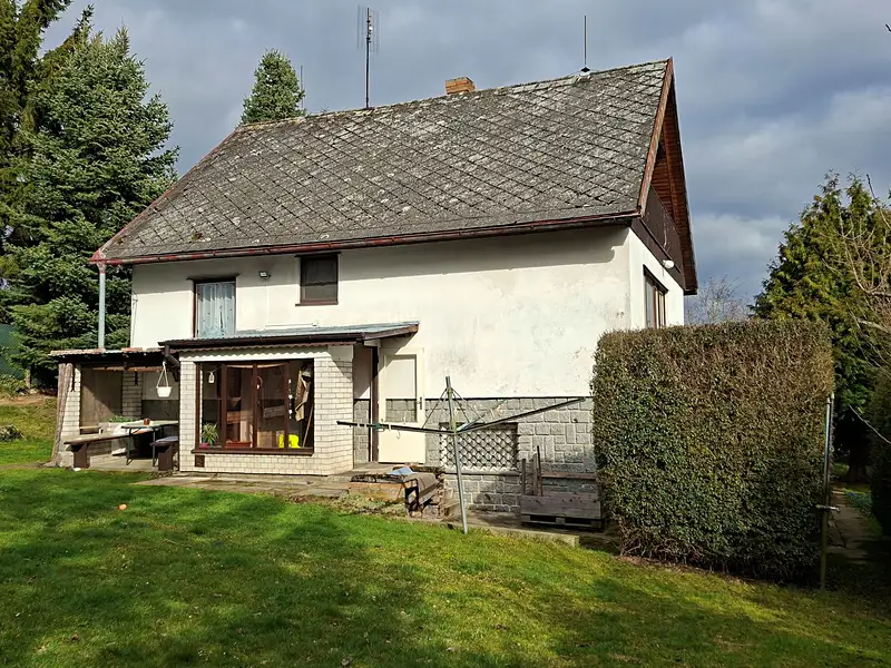 Prodej rodinného domu 300 m², pozemek 1090 m², Lnáře – náhled fotky 3