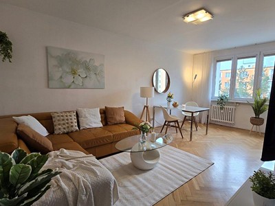 Pronájem bytu 3+kk 60 m²