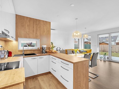 Pronájem bytu 3+kk 102 m² (Jednopodlažní)