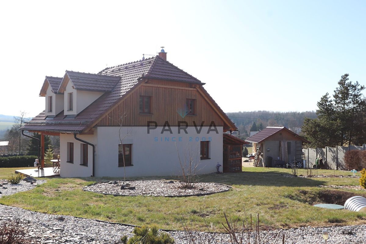 Prodej rodinného domu 110 m², pozemek 1803 m² – fotografie 3