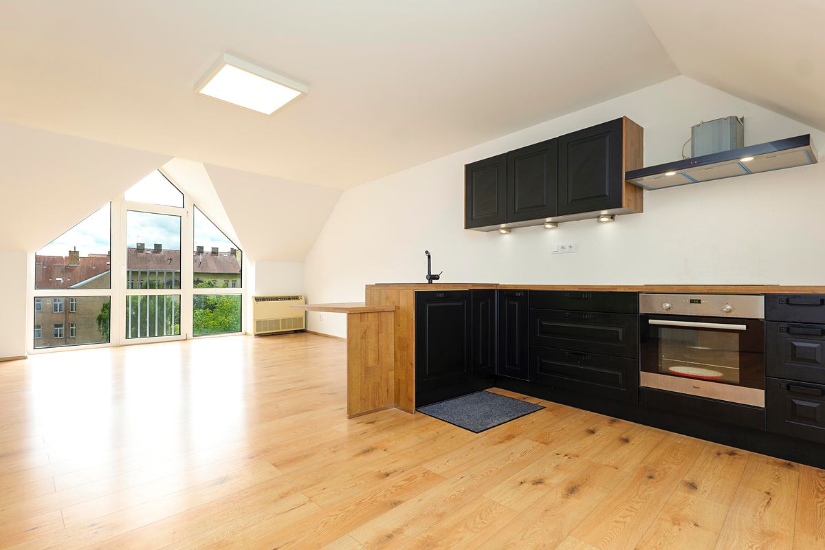 Prodej bytu 2+kk 72 m² (Podkrovní)