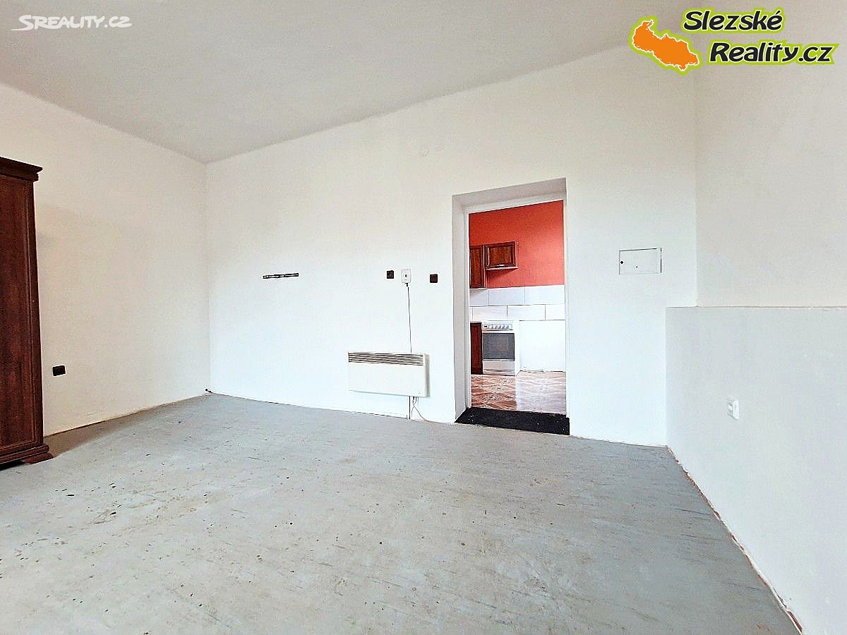 Pronájem bytu 2+1 65 m² – pohled 3