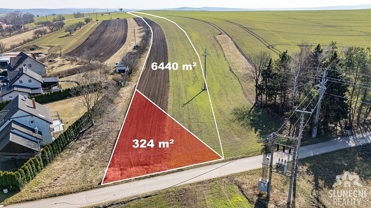 Prodej stavebního pozemku 6764 m² – fotografie 2