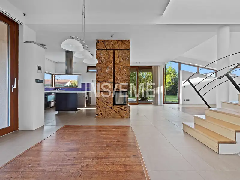 Prodej rodinného domu 329 m², pozemek 2002 m², Letovice – náhled fotky 2