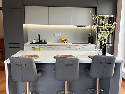 Prodej bytu 3+kk 77 m² (Jednopodlažní)