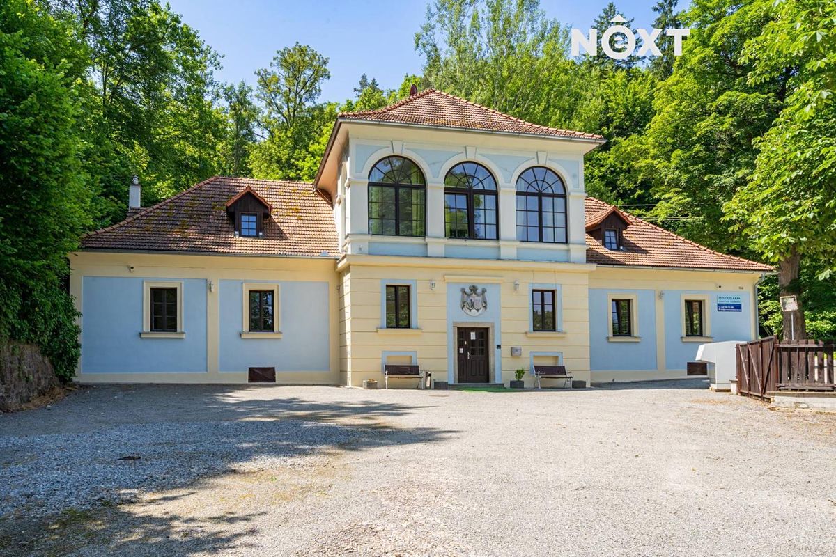 Prodej obchodního prostoru 522 m² – fotografie 2