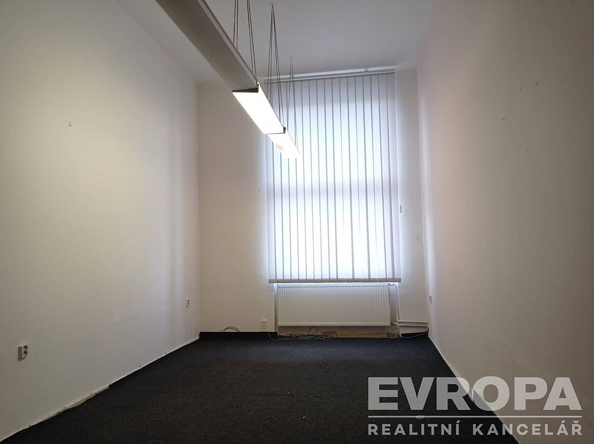 Pronájem skladového prostoru 30 m² – fotografie 2