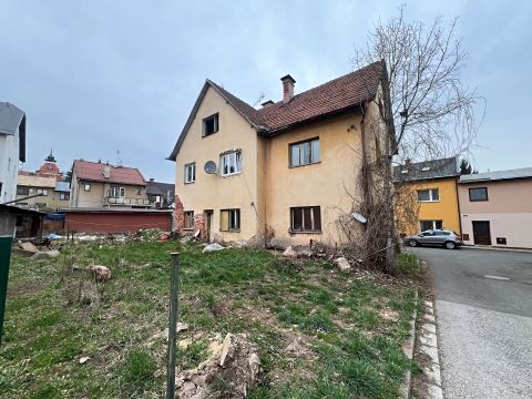 Prodej rodinného domu 255 m², pozemek 442 m² – fotografie 3