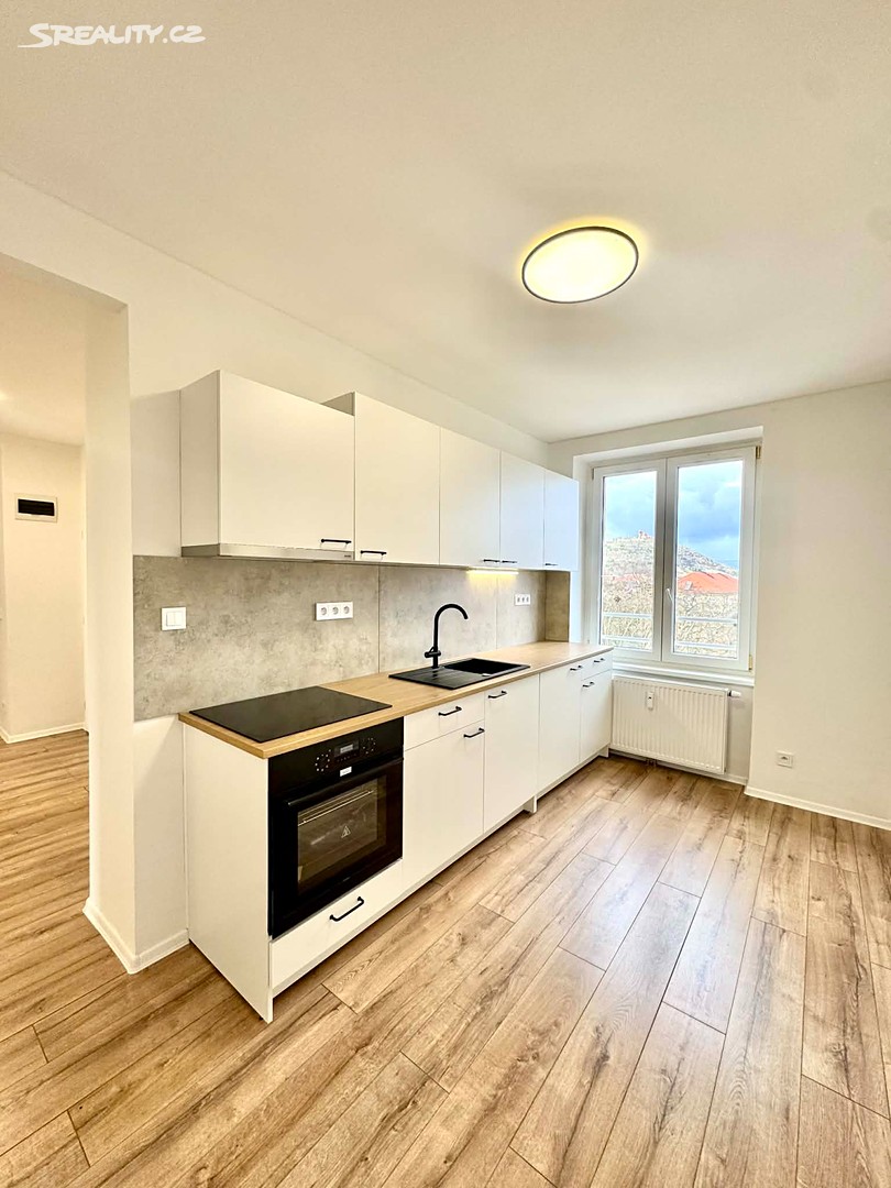 Pronájem bytu 2+1 53 m², Most