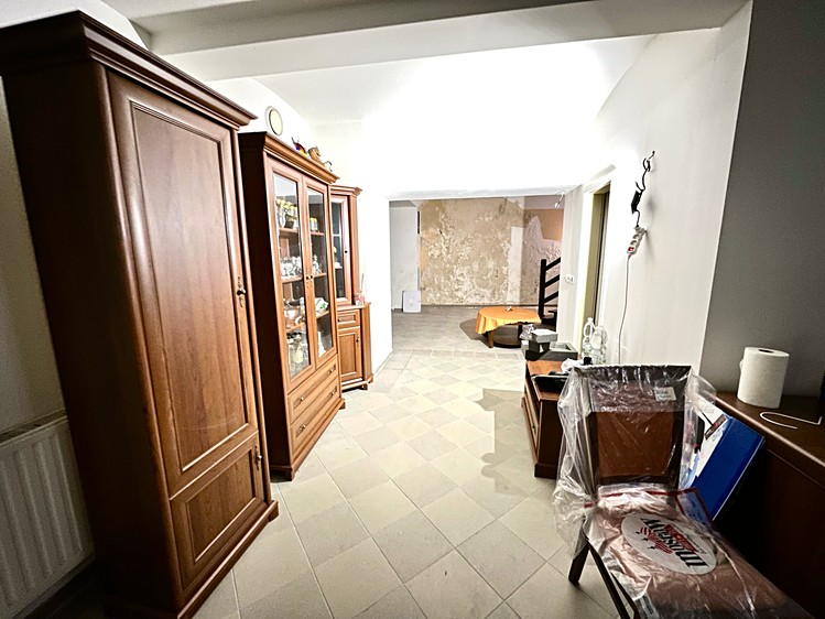 Prodej komerčního prostoru, 111 m² (5 z 20)