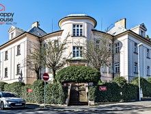 Pronájem bytu 6 pokojů a více 246 m²