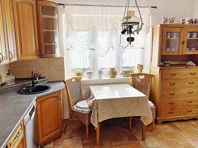 Prodej  rodinného domu 200 m², pozemek 686 m² — photo 2