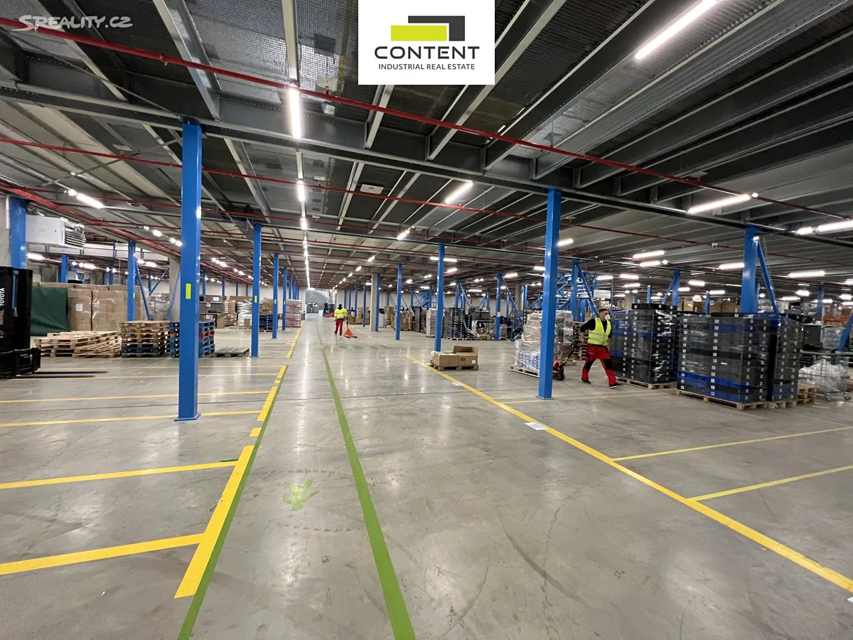 Pronájem skladového prostoru 2940 m²