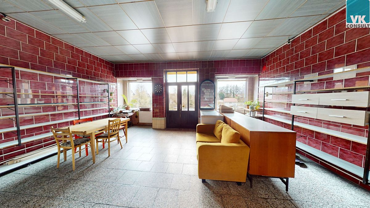 Prodej rodinného domu 314 m², pozemek 1374 m² – fotografie 3