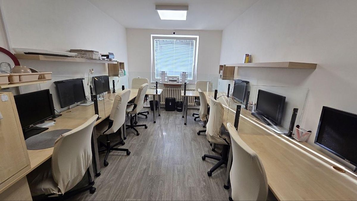 Pronájem kanceláře 25 m² – fotografie 2