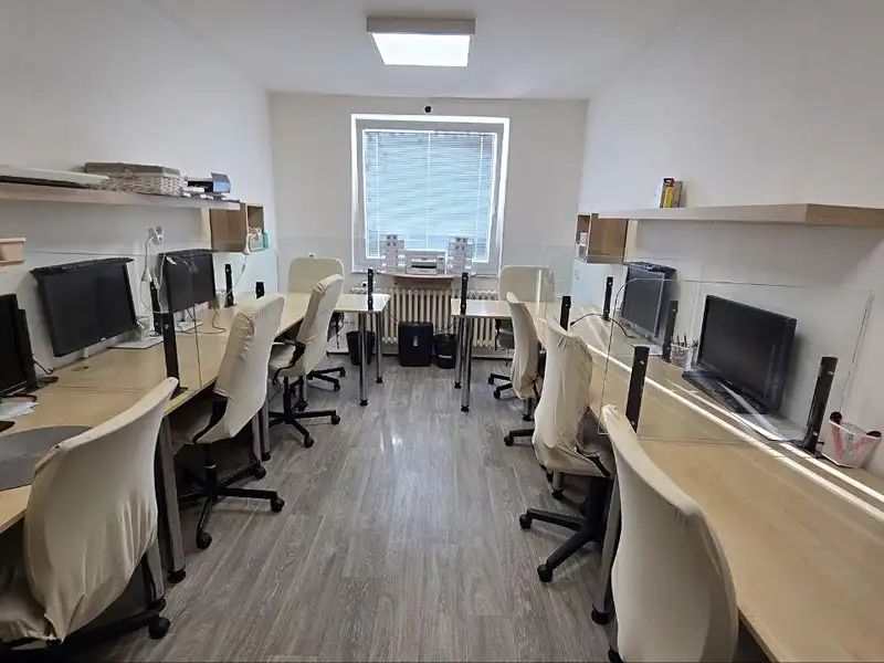 Pronájem kanceláře 25 m², Praha – náhled fotky 2