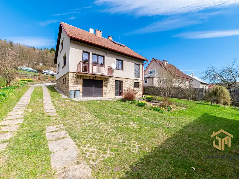 Prodej rodinného domu 120 m², pozemek 1432 m², Vlčková – náhled fotky 2