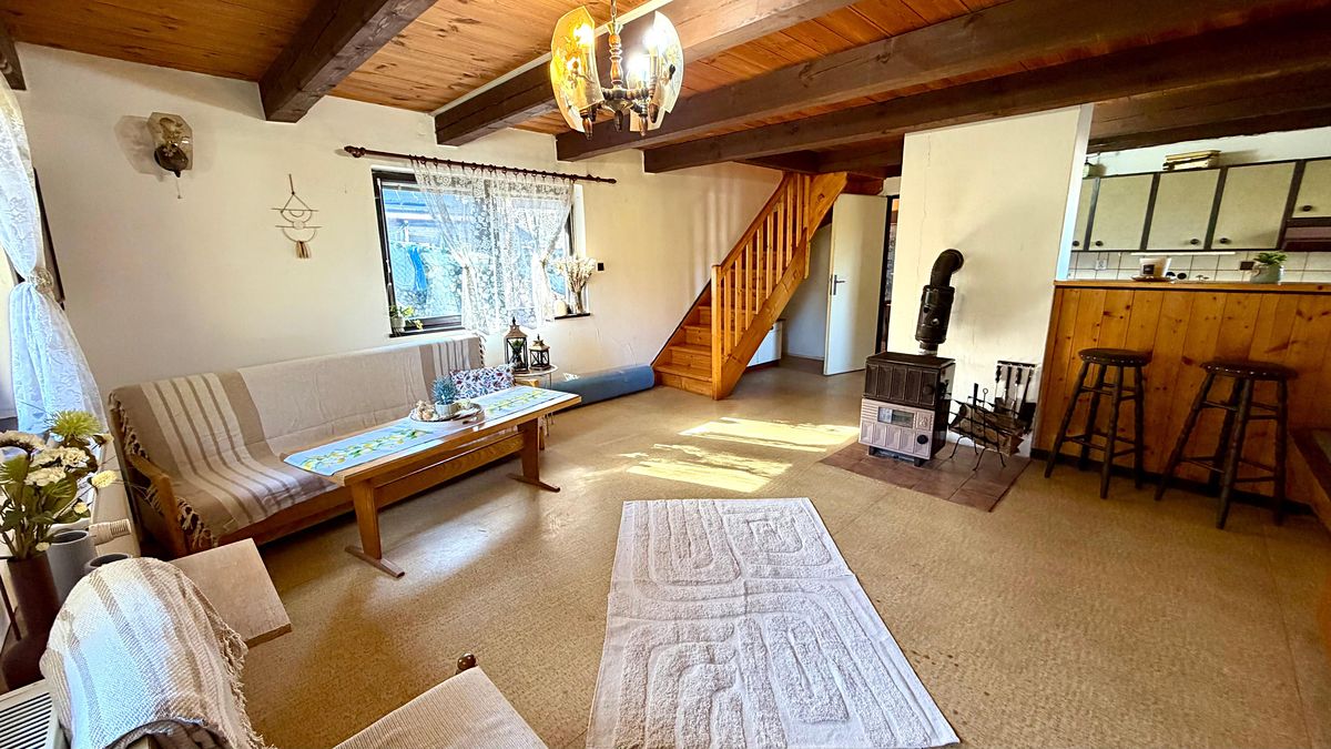 Prodej rodinného domu 95 m², pozemek 1158 m² – fotografie 2