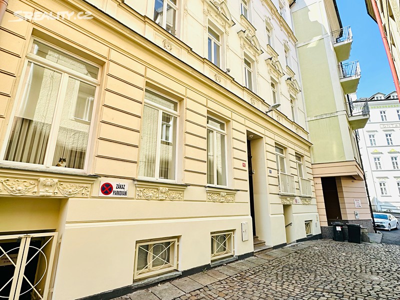 Prodej obchodního prostoru 111 m² – pohled 2