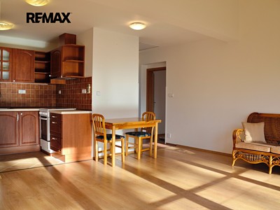 Pronájem bytu 2+kk 61 m² (Podkrovní)