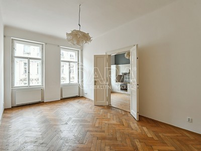 Pronájem bytu 1+1 43 m²