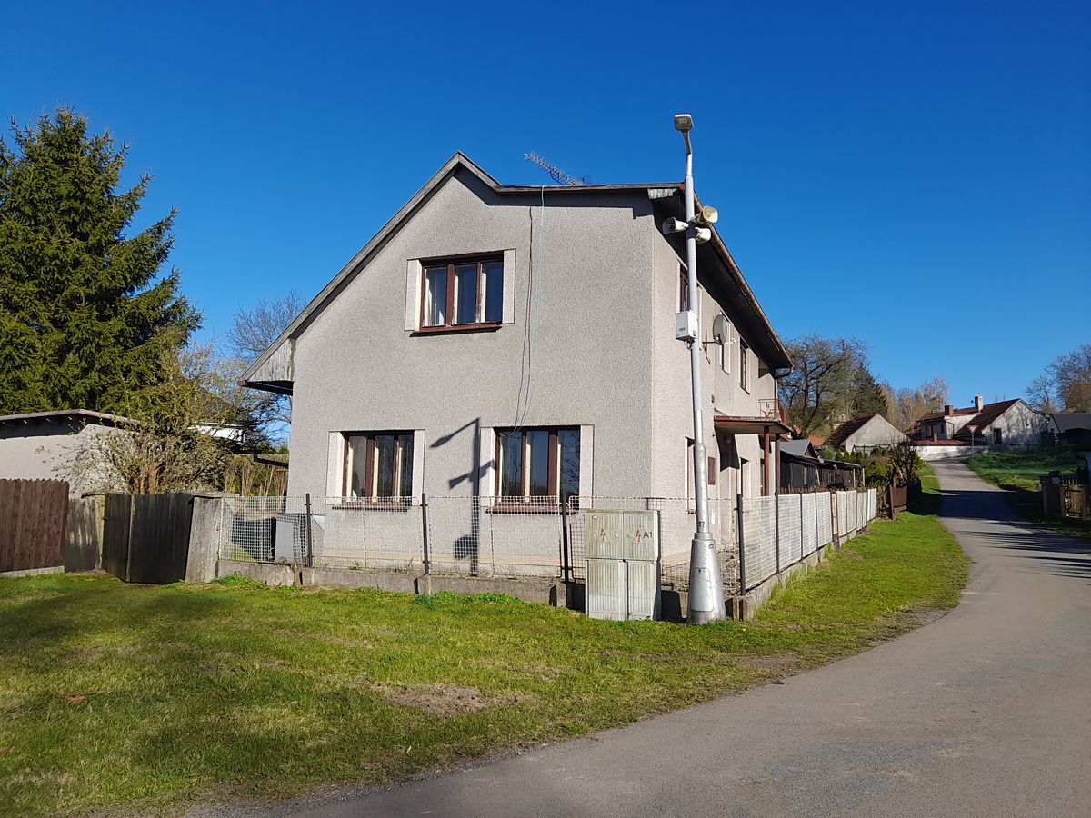 Prodej rodinného domu 239 m², pozemek 449 m²