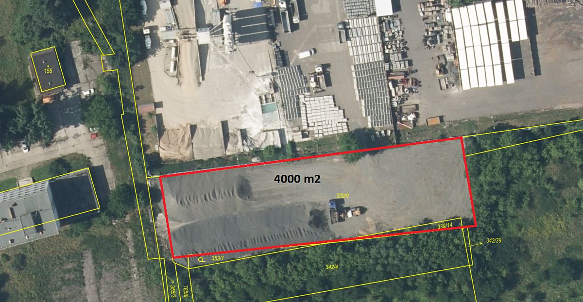 Pronájem komerčního pozemku 4000 m²