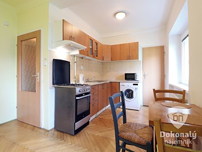 Pronájem bytu 1+kk 32 m²