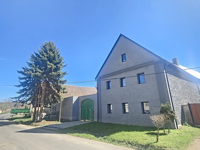 Prodej  rodinného domu 1 143 m², pozemek 1 573 m²
